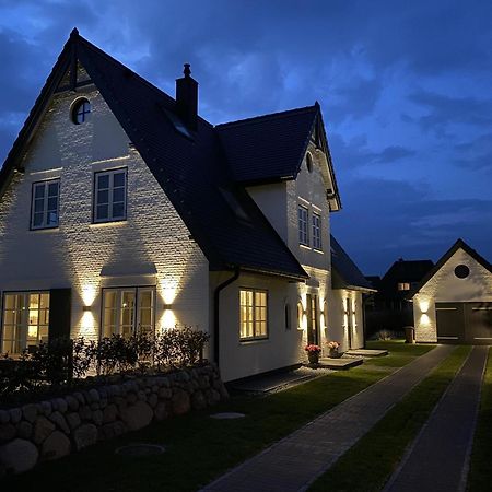 Neu! Ferienhaus Litj Horsa Hoog - Luxus, Lage, Leichtigkeit Mit Wellenrauschen In Wenningstedt Sylt Eksteriør billede